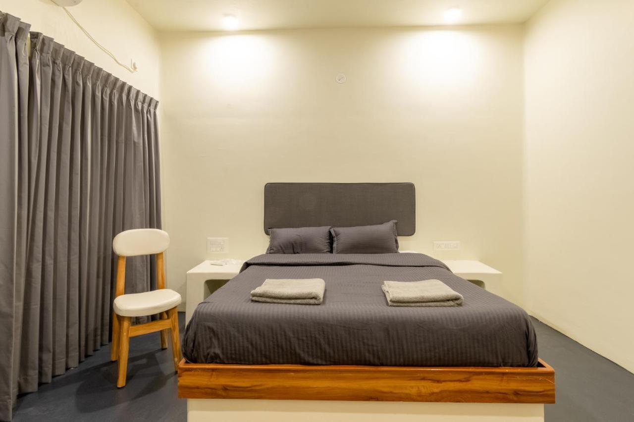 Tropicopia Hotel Mysore Bagian luar foto