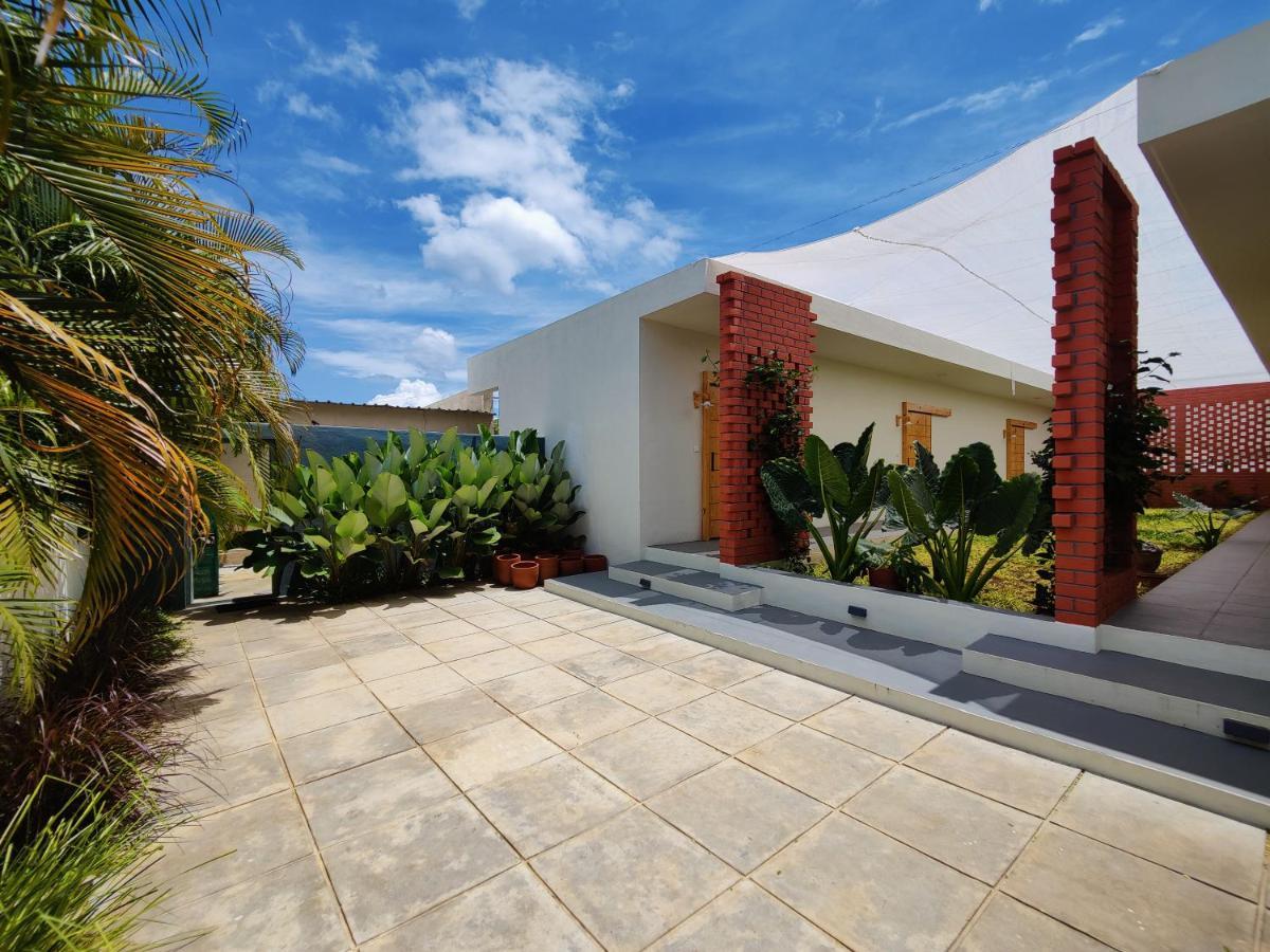 Tropicopia Hotel Mysore Bagian luar foto